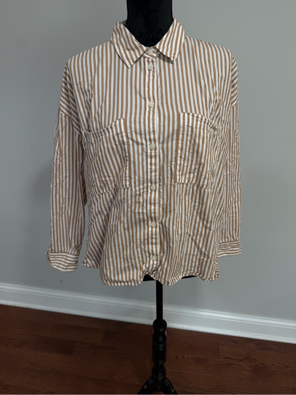 Old Navy Neutral Tan and White Striped Button-Up Shirt - Casual Women’s Shirt